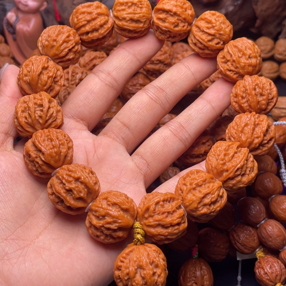 文玩核桃吊坠哦*磨盘桩龙脊京八棱手持