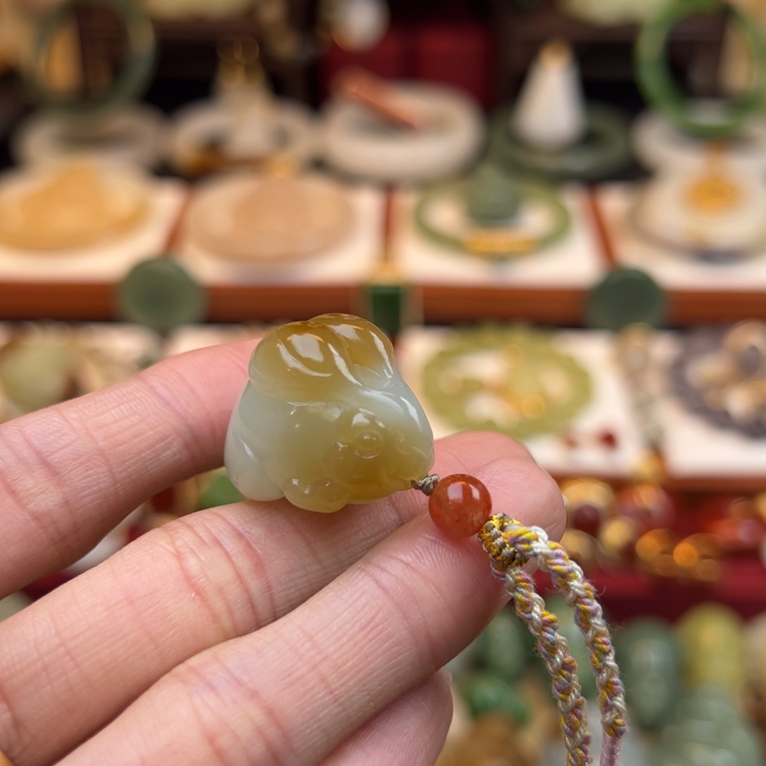 和田玉挂件未镶嵌