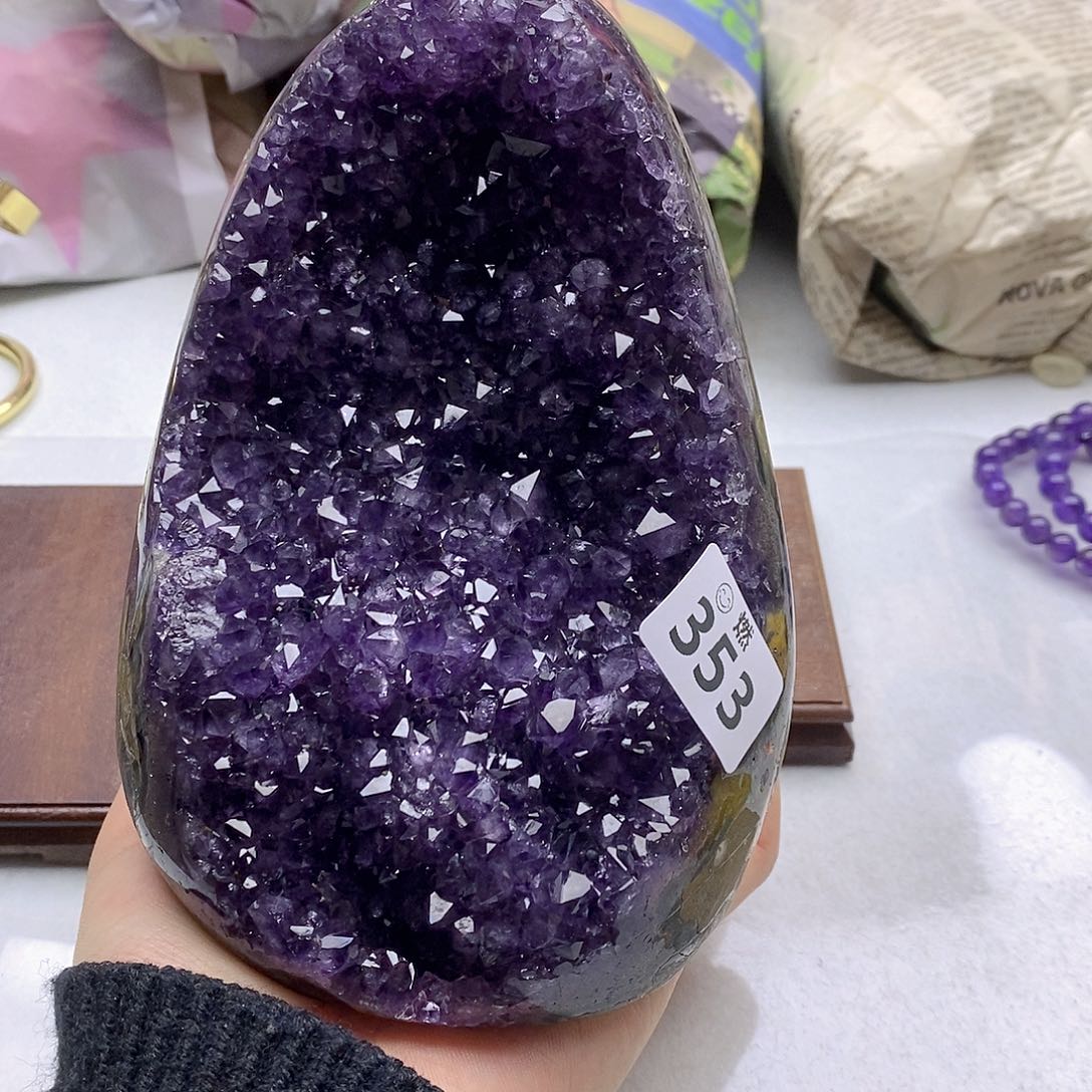 紫晶大型摆件（非配饰）未镶嵌