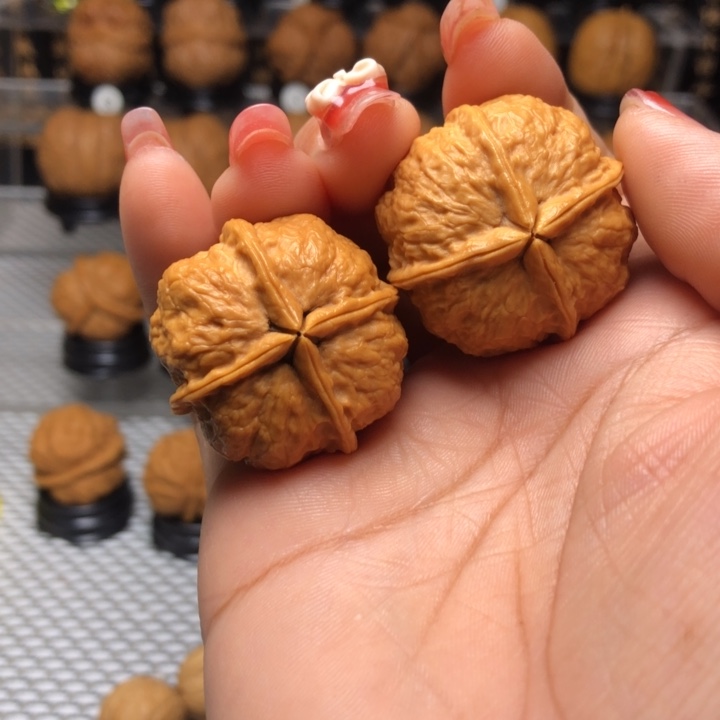 橄榄核吊坠修*140小四喜四楞