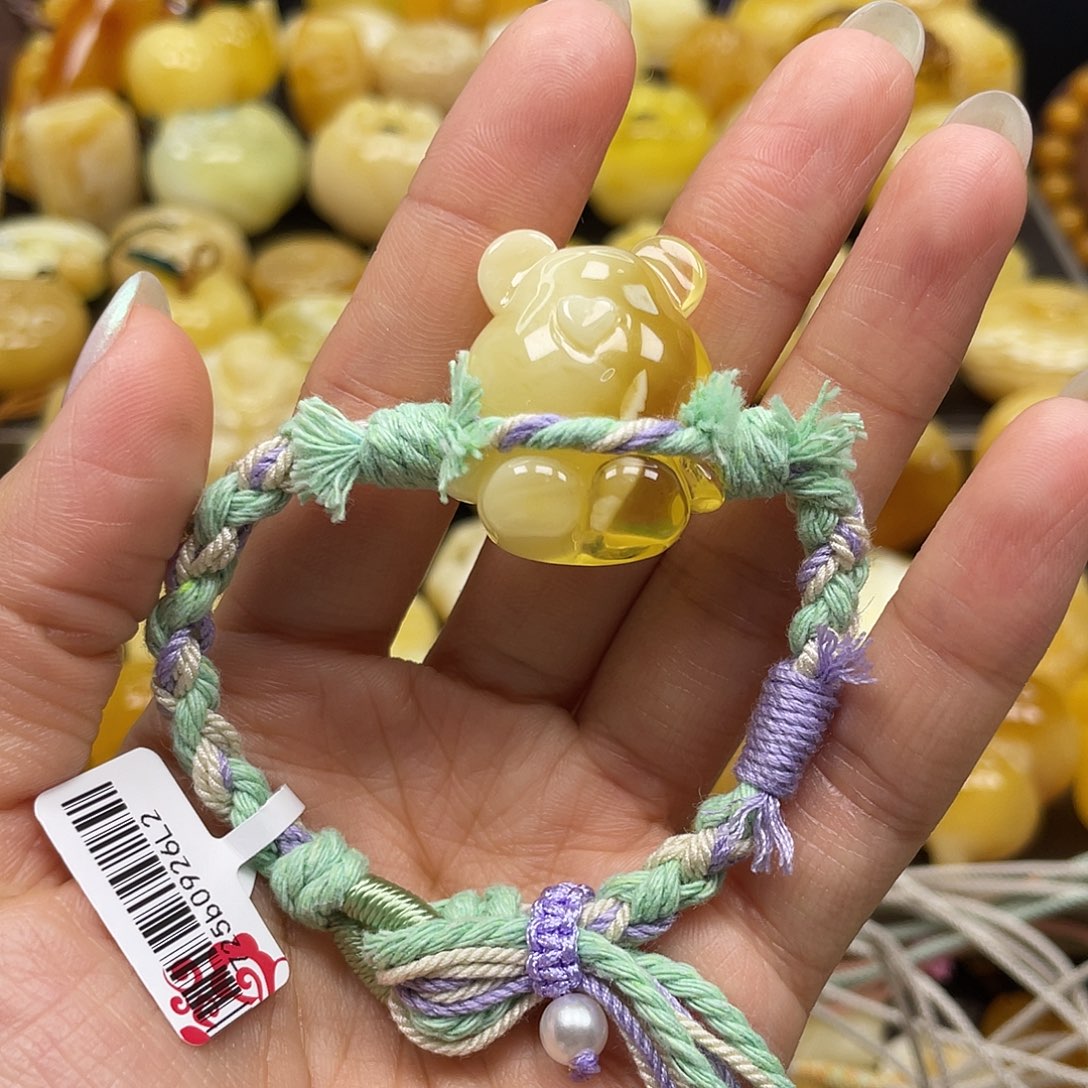 蜜蜡裸石未镶嵌蜜蜡