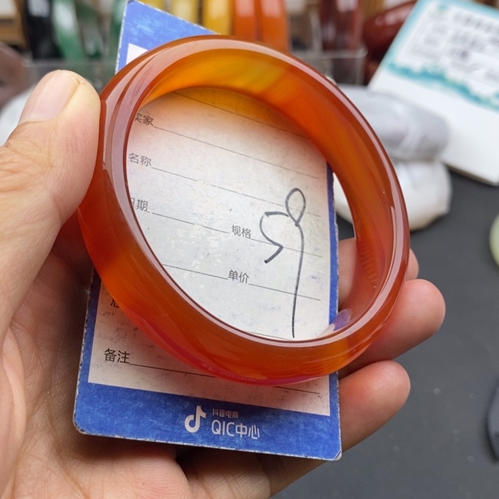 未镶嵌手镯石英质玉