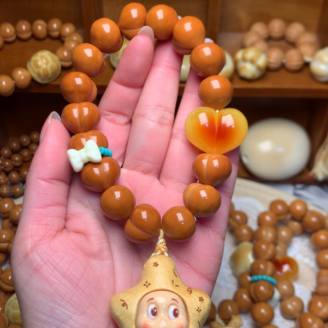 把件猴头核桃16玻璃底定制