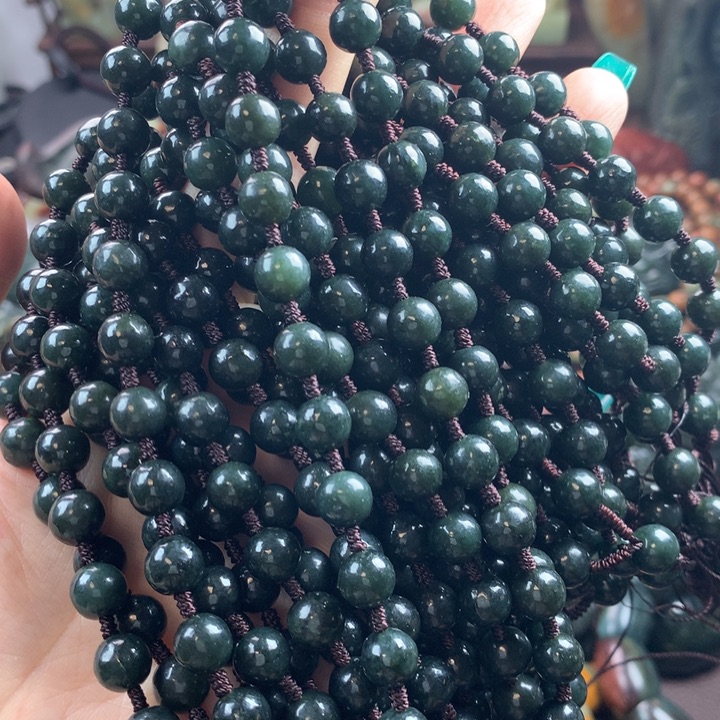 岫岩河磨玉（透闪石质玉）把件未镶嵌