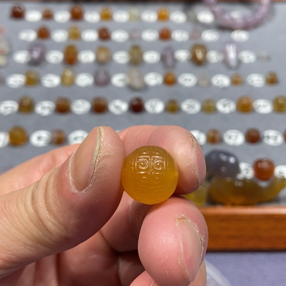 常****玛瑙/玉髓合金颈饰珠