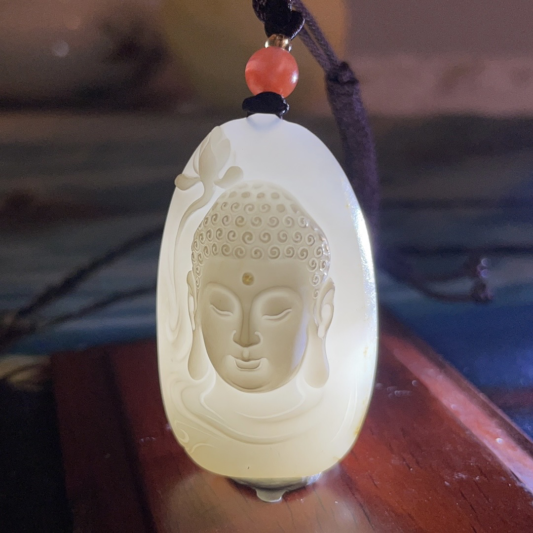 《大日如来》偶玉作品28克和田玉挂件