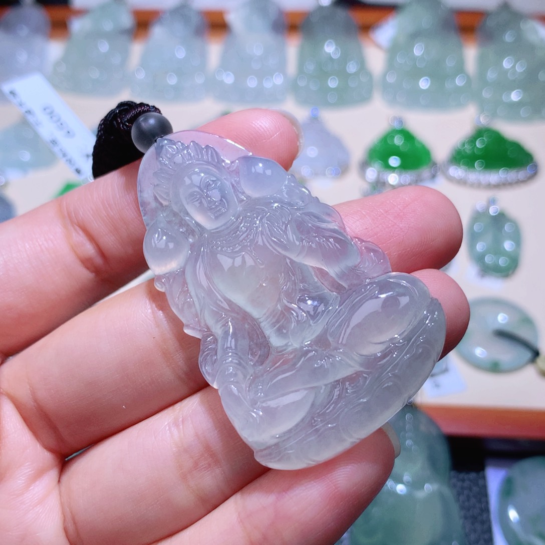 颈饰未镶嵌翡翠渡母