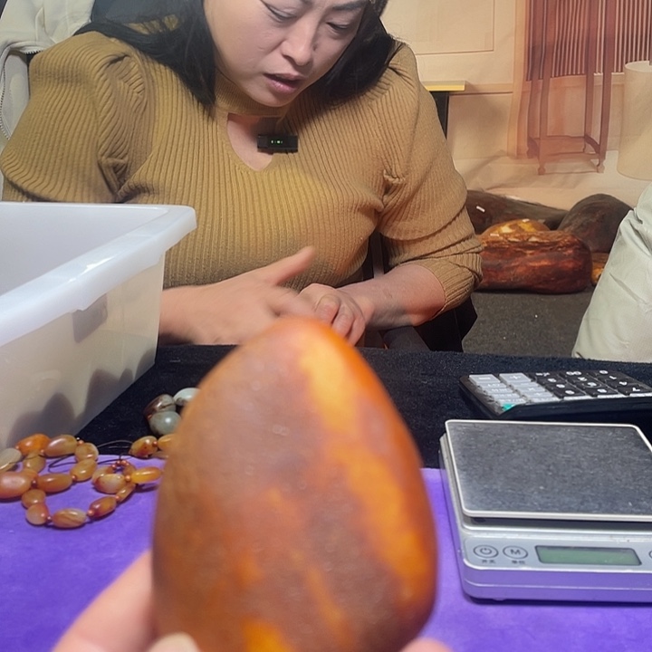 一***衿和田玉（糖玉）未镶嵌车挂