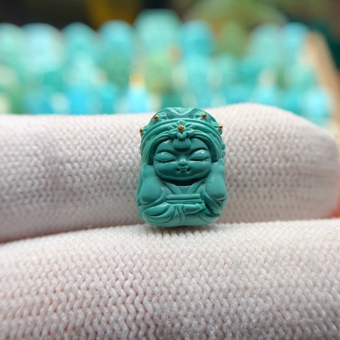 绿松石配饰未镶嵌