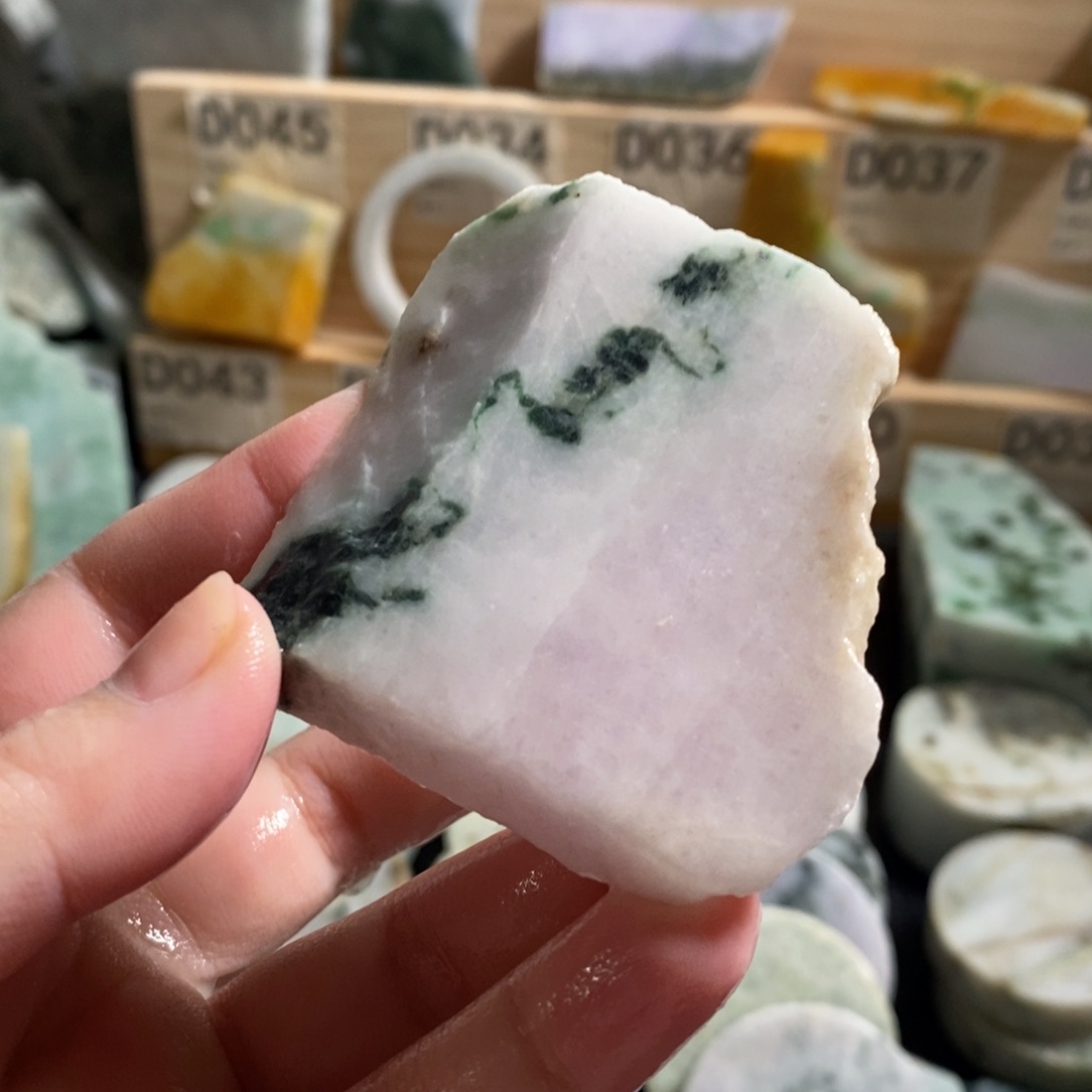 颈饰未镶嵌翡翠天然翡翠