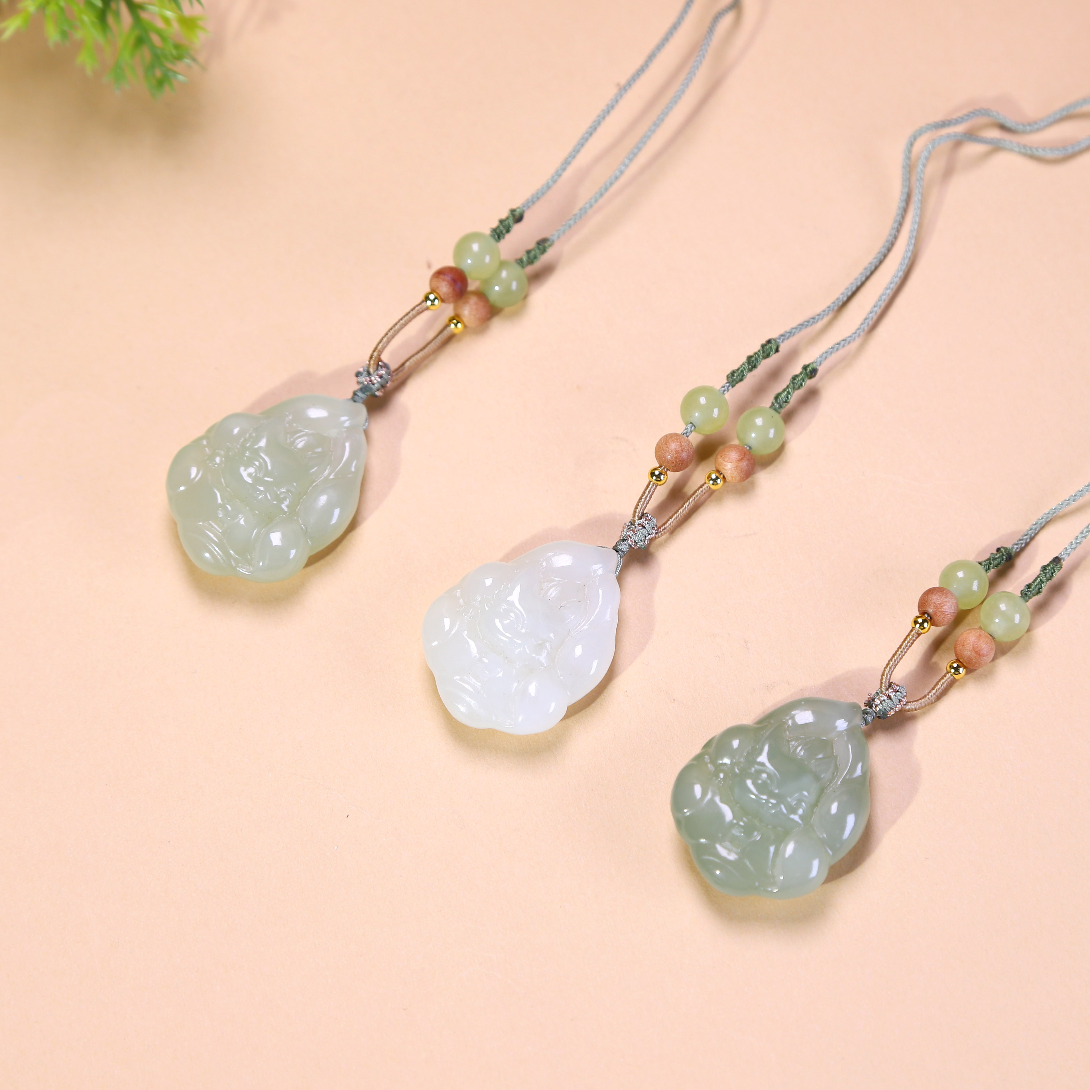 新疆和田玉冰脂九尾吊坠 多样性发货 拍一单发一个  K56