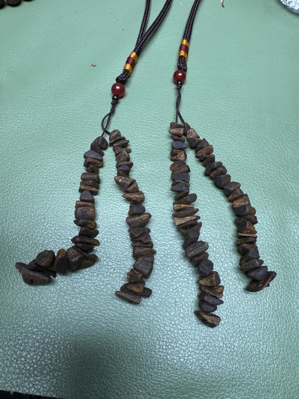 沉香奇楠沉香 车挂 沉水 多样性发1串