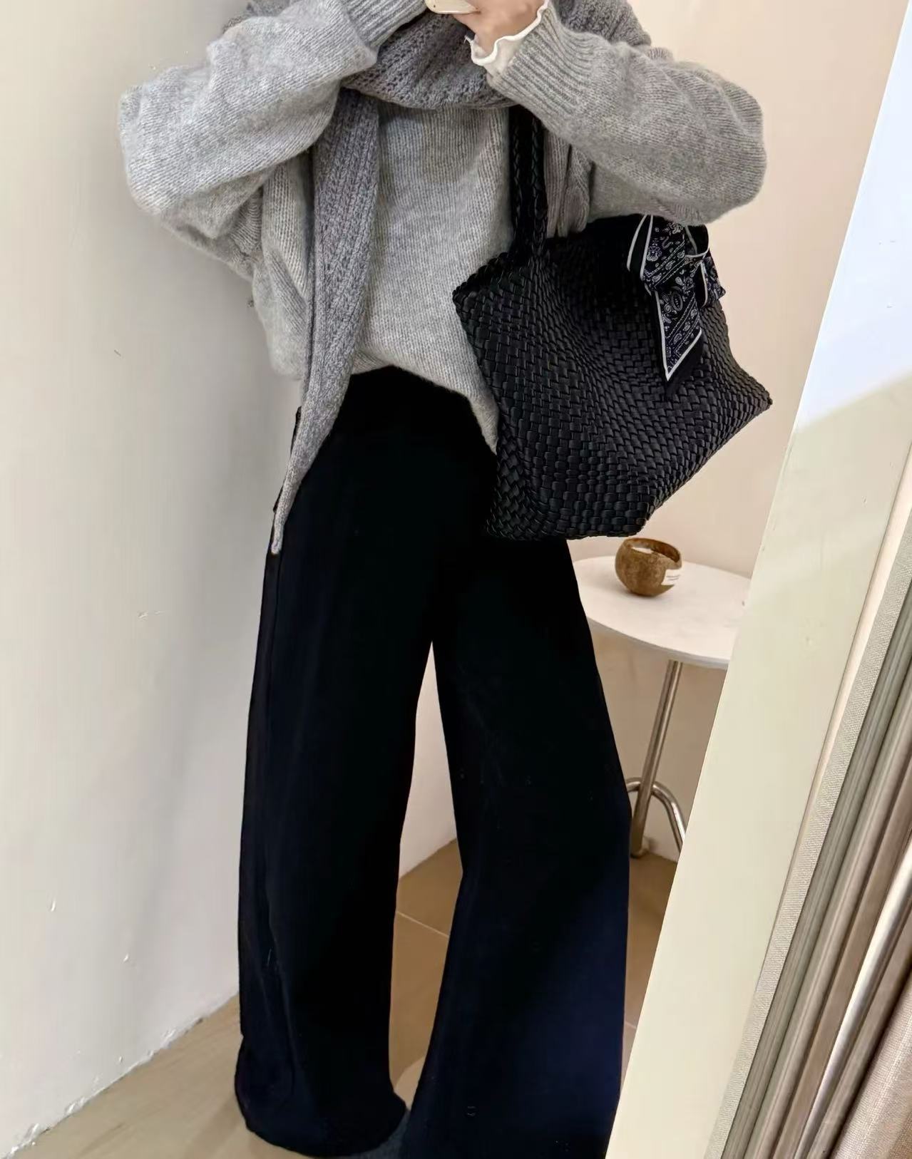 26年新款时尚套装上衣宽松显瘦短款辣妹风尾货，微脏微瑕，介意勿拍