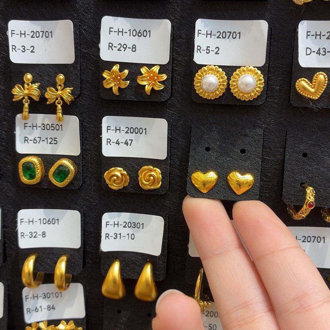 铜合金11-88强保色发 2个壹笔壹耳钉