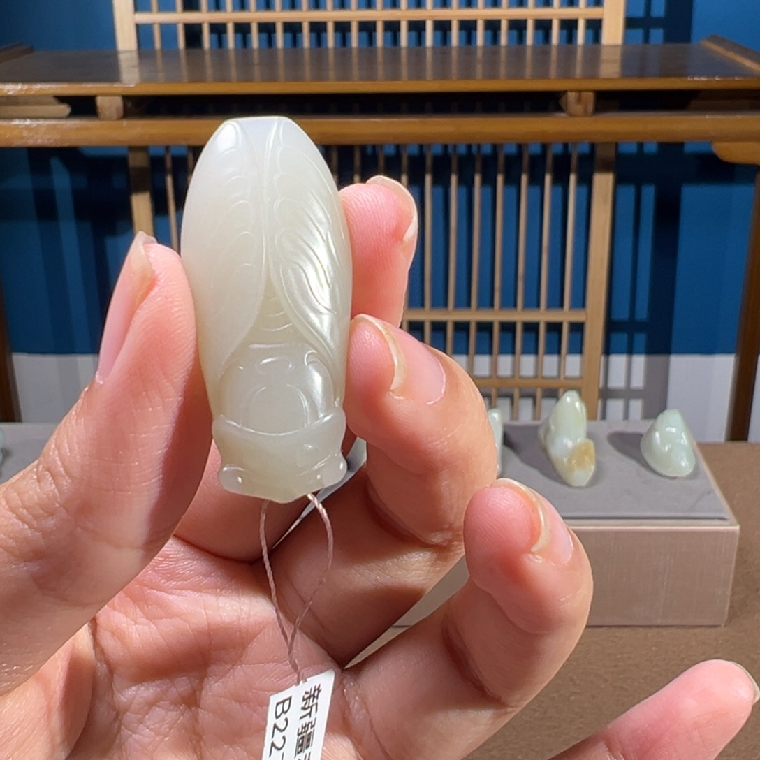 颈饰未镶嵌和田玉（糖玉）