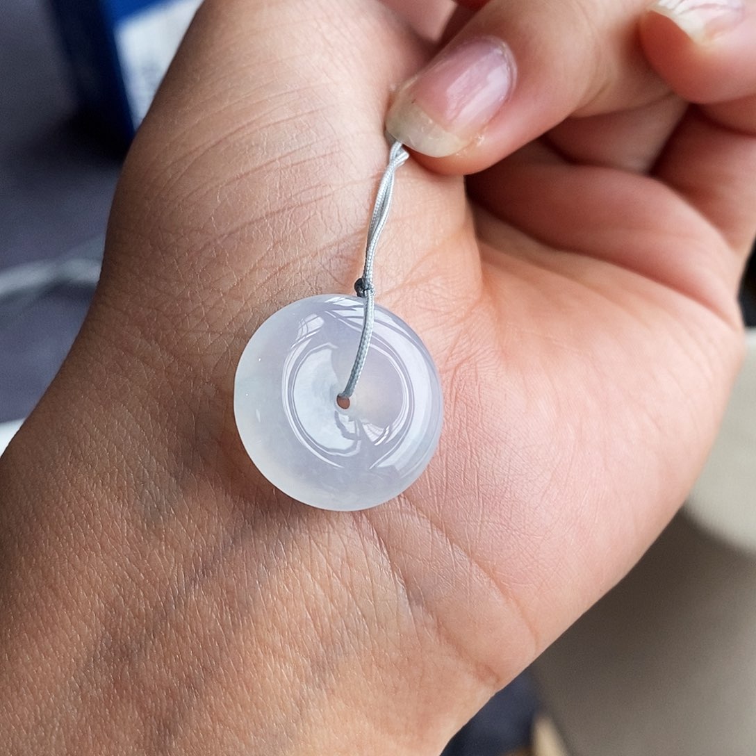 翡翠颈饰未镶嵌翡翠首饰