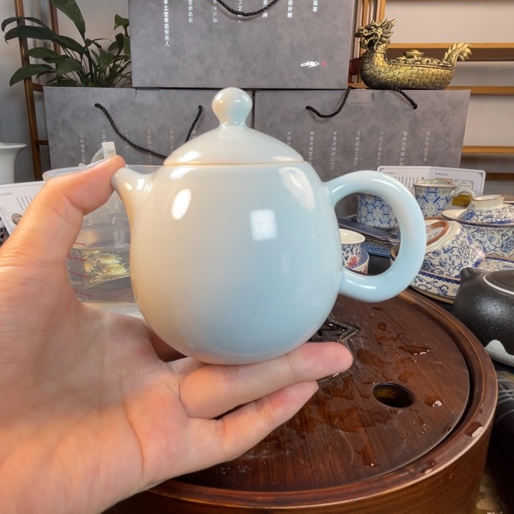 开播福利福利羊脂玉壶220cc