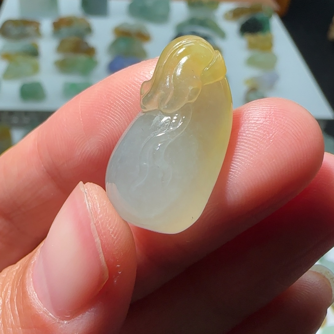 翡翠颈饰未镶嵌缅甸翡翠