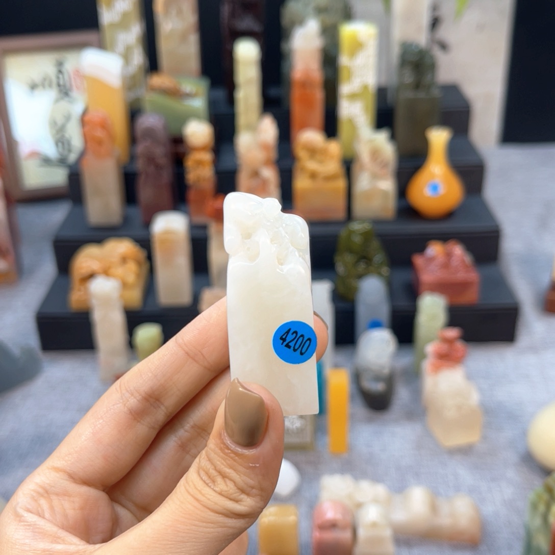 .***豆寿山石印石4200。                 
