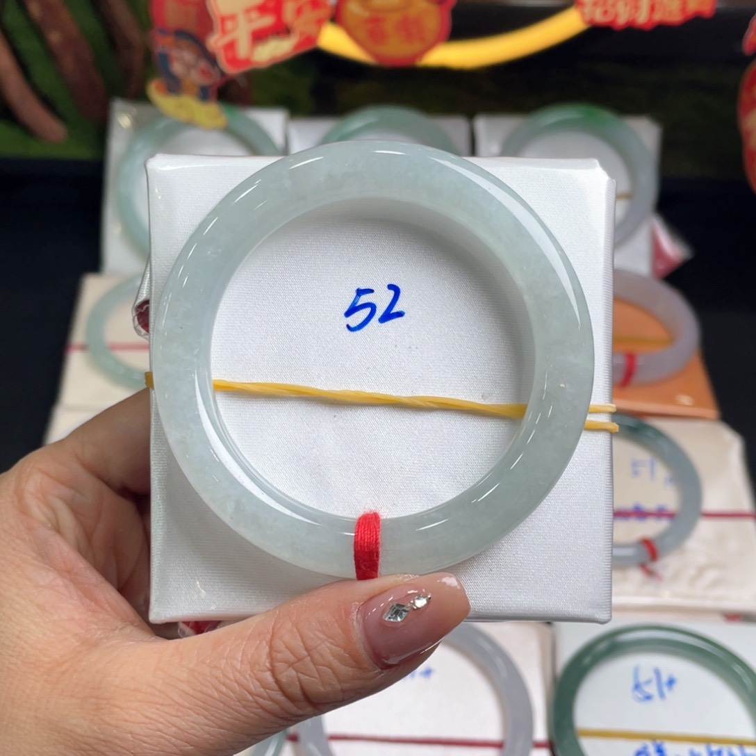 翡翠手镯未镶嵌缅甸翡翠手镯