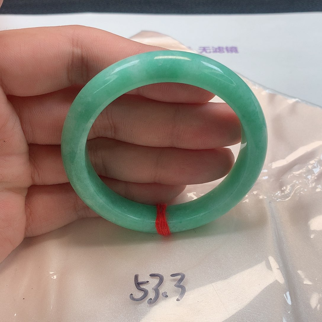 翡翠手镯未镶嵌321号