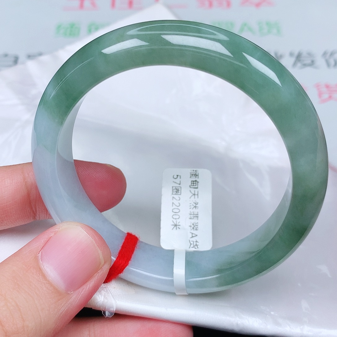 未镶嵌手镯翡翠天然翡翠手镯