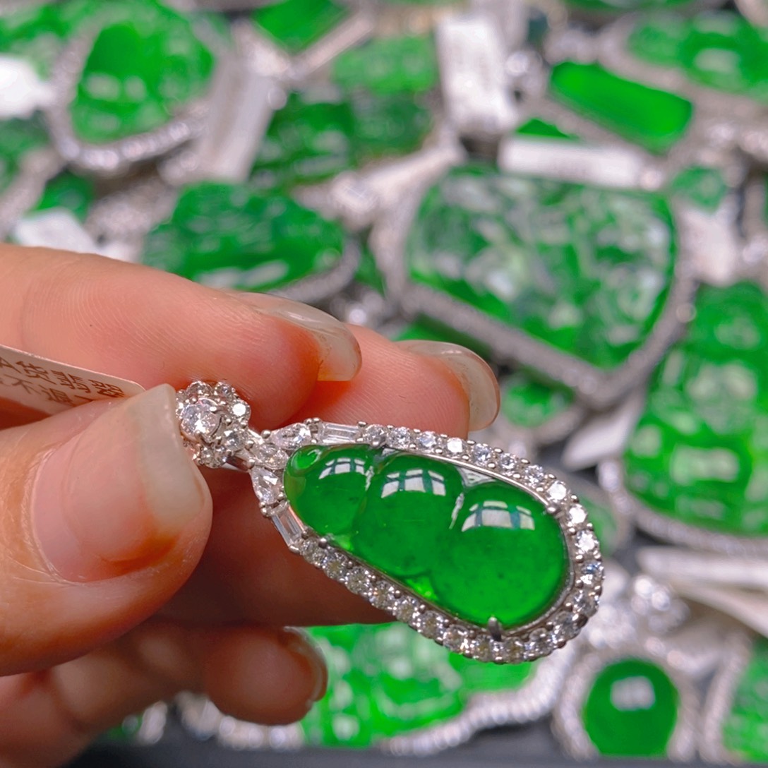 翡翠颈饰银S925镶嵌888888888888