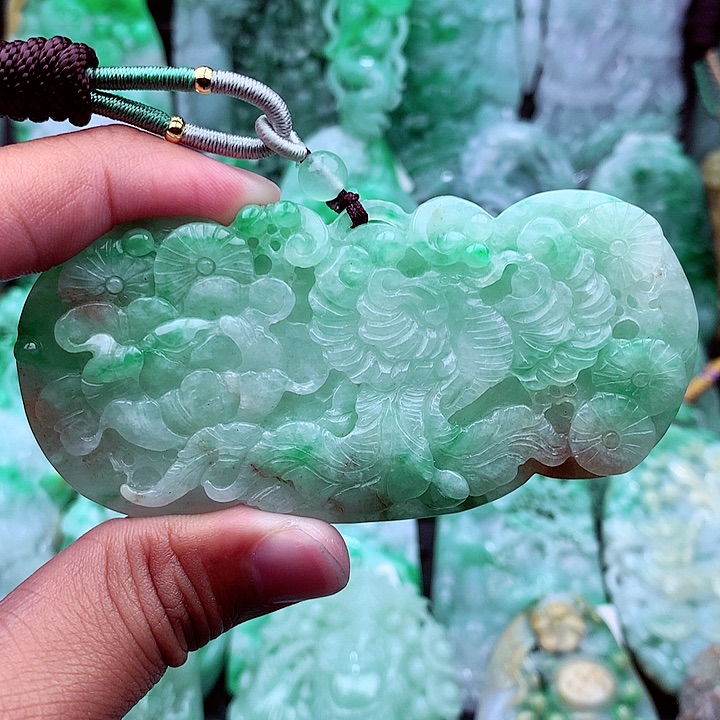 翡翠吊坠(不含链)未镶嵌