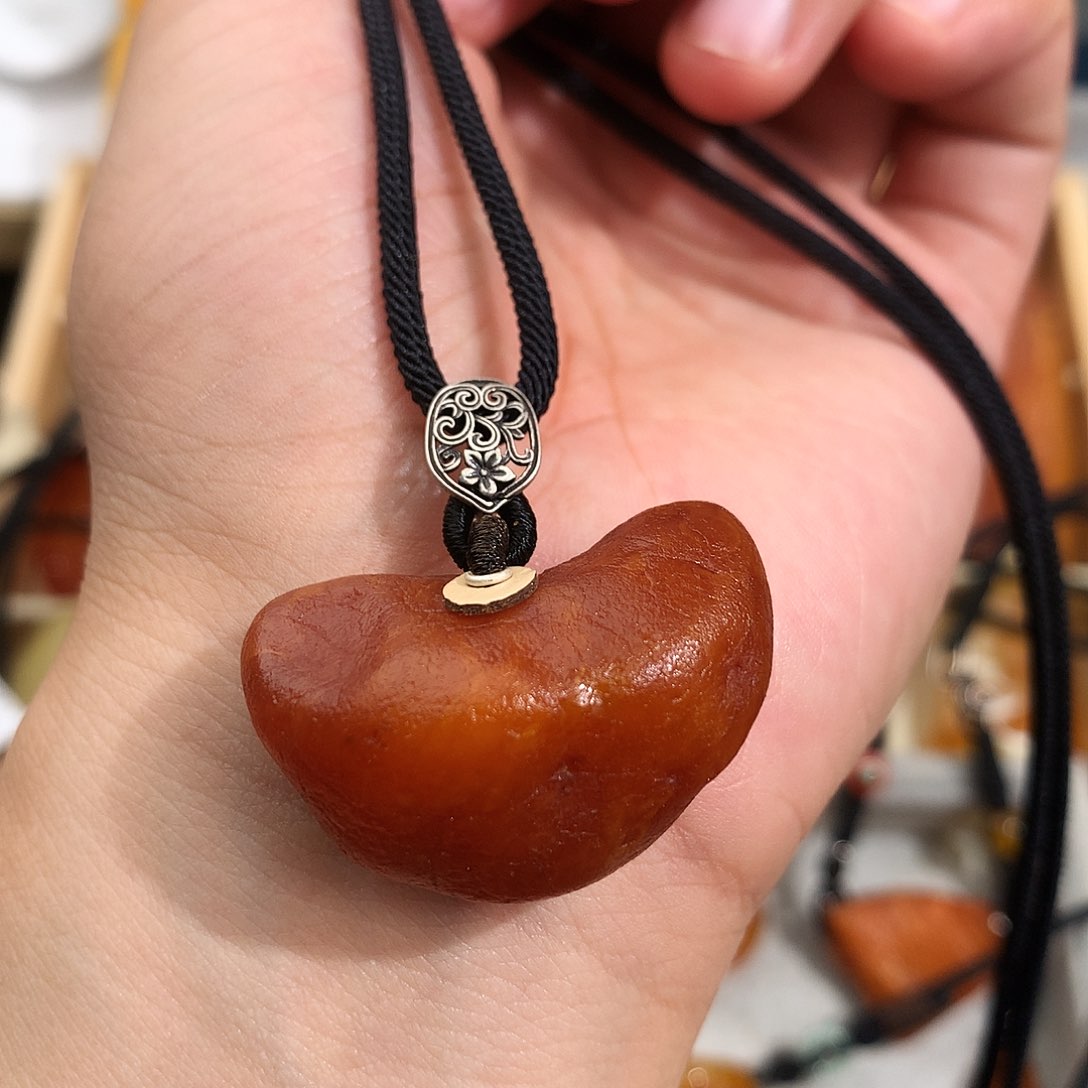 蜜蜡裸石未镶嵌吊坠