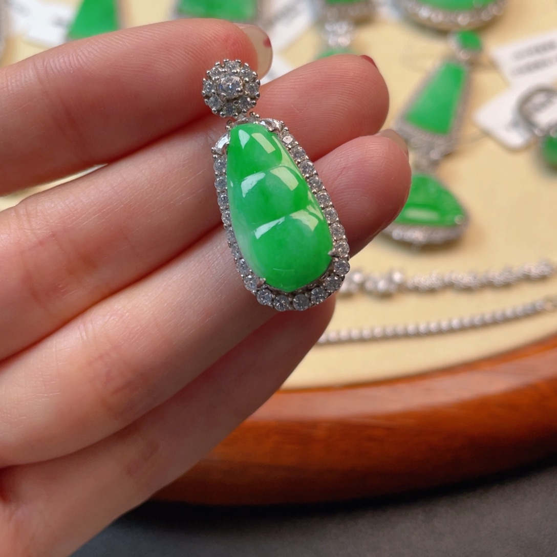 翡翠吊坠(不含链)银S925镶嵌