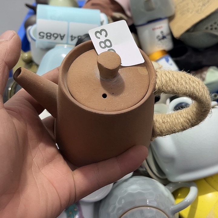 亚***瓷片茶摆件微瑕介意勿拍