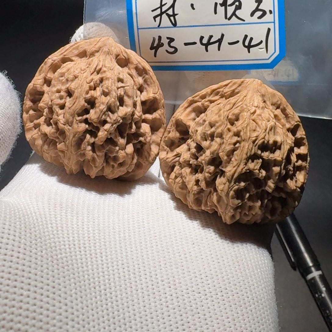 文玩核桃把件1号村将黄色差