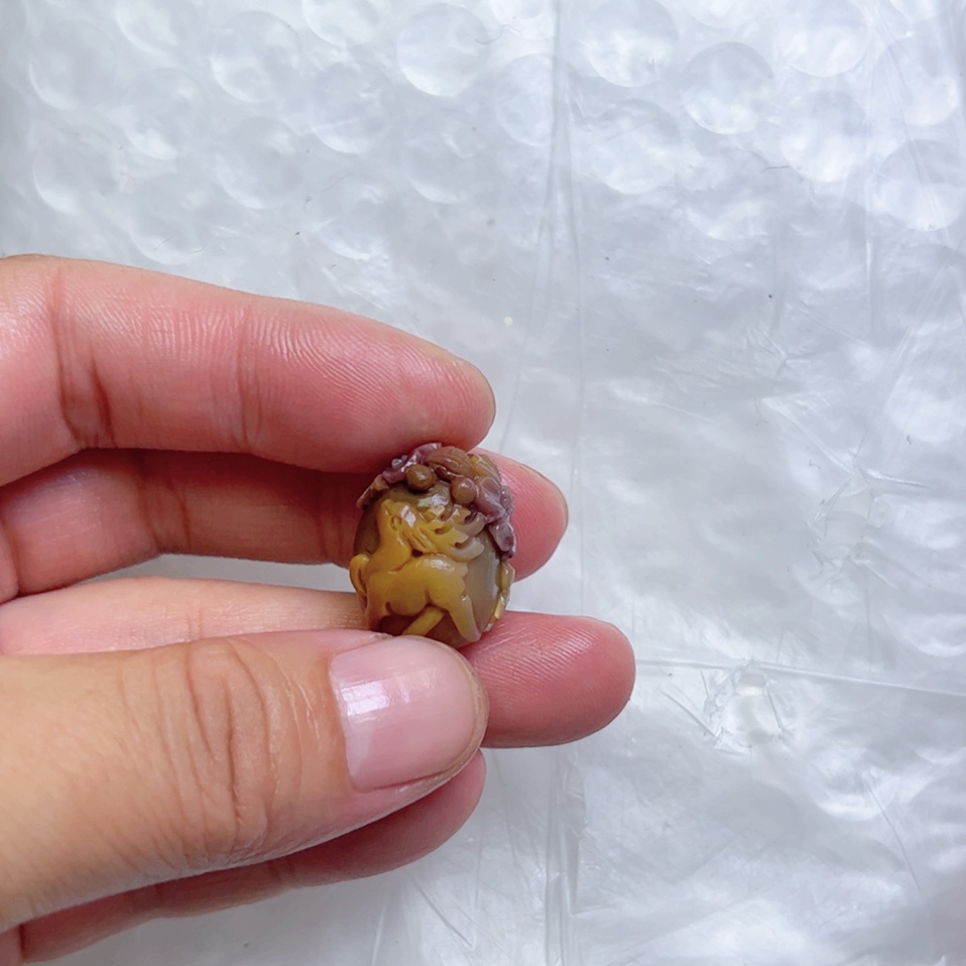 向***慧未镶嵌定制吊坠玛瑙/玉髓