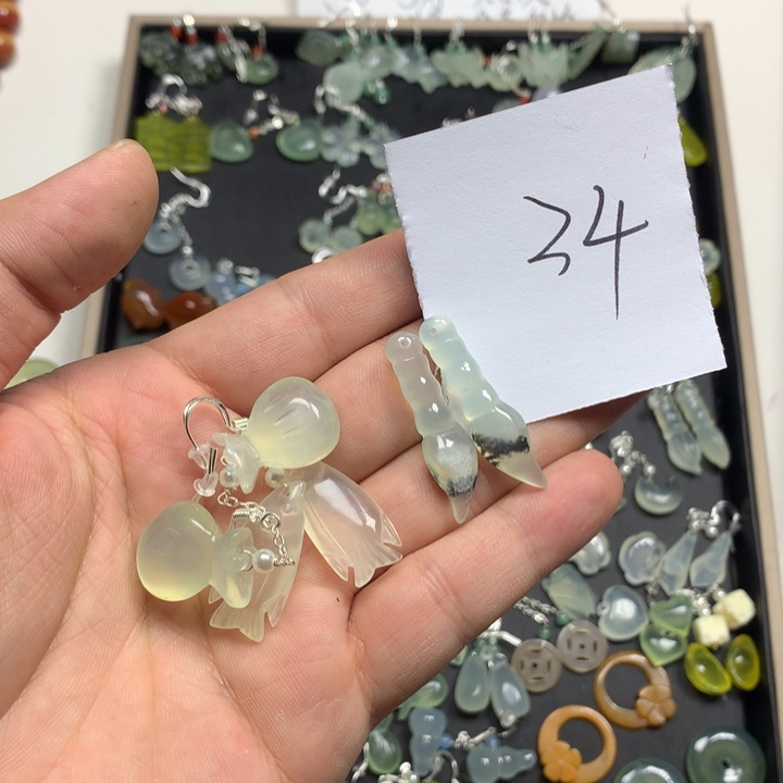 笑***话蛇纹石玉合金耳钉