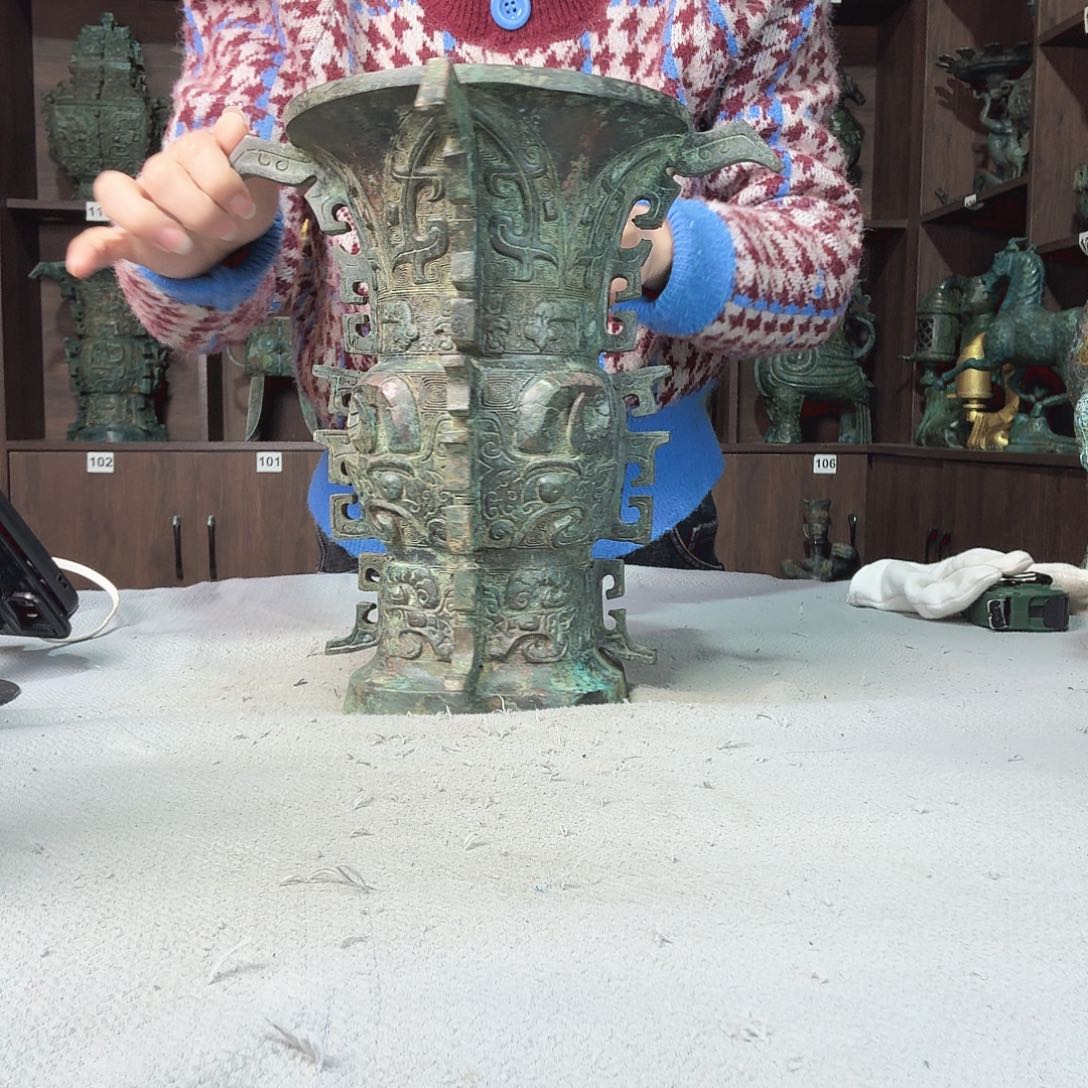 黄铜司母戊的研究和发展等工作取得突破性