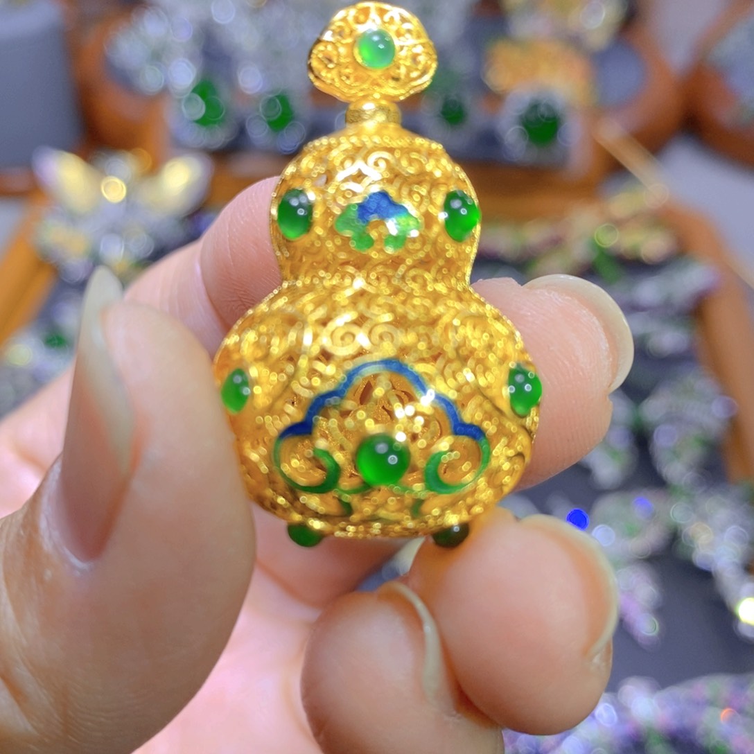 翡翠颈饰银S925镶嵌天然翡翠