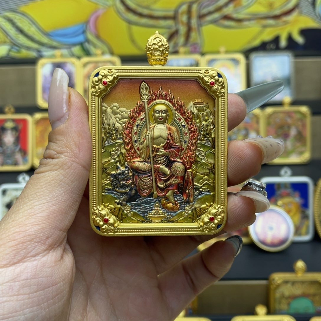 吊坠静****)唐卡和小贴心设计了一些