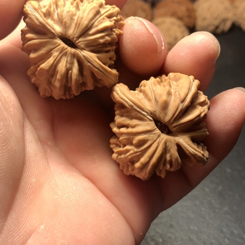 【闪购商品】文玩核桃吊坠￴****￴四座楼