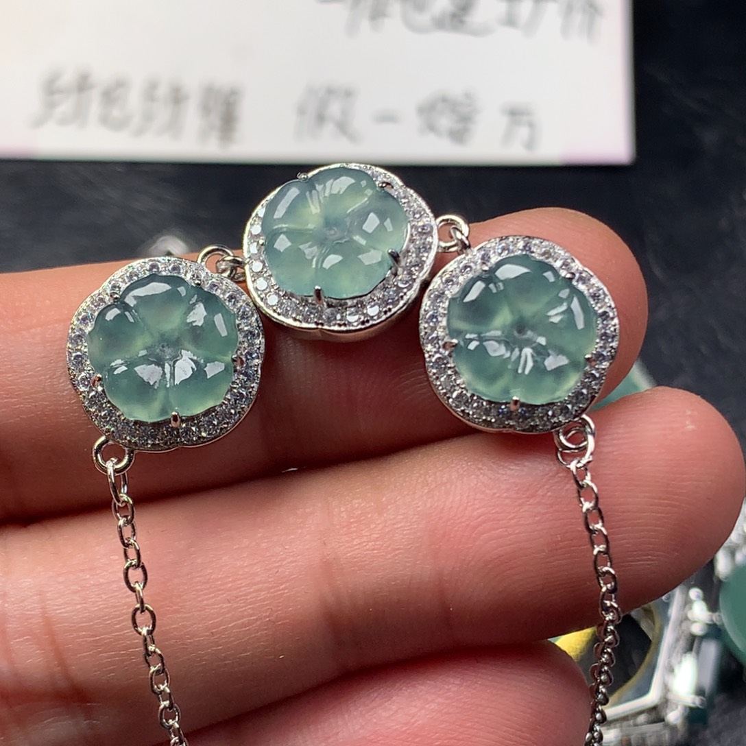 颈饰未镶嵌翡翠有钱花手链