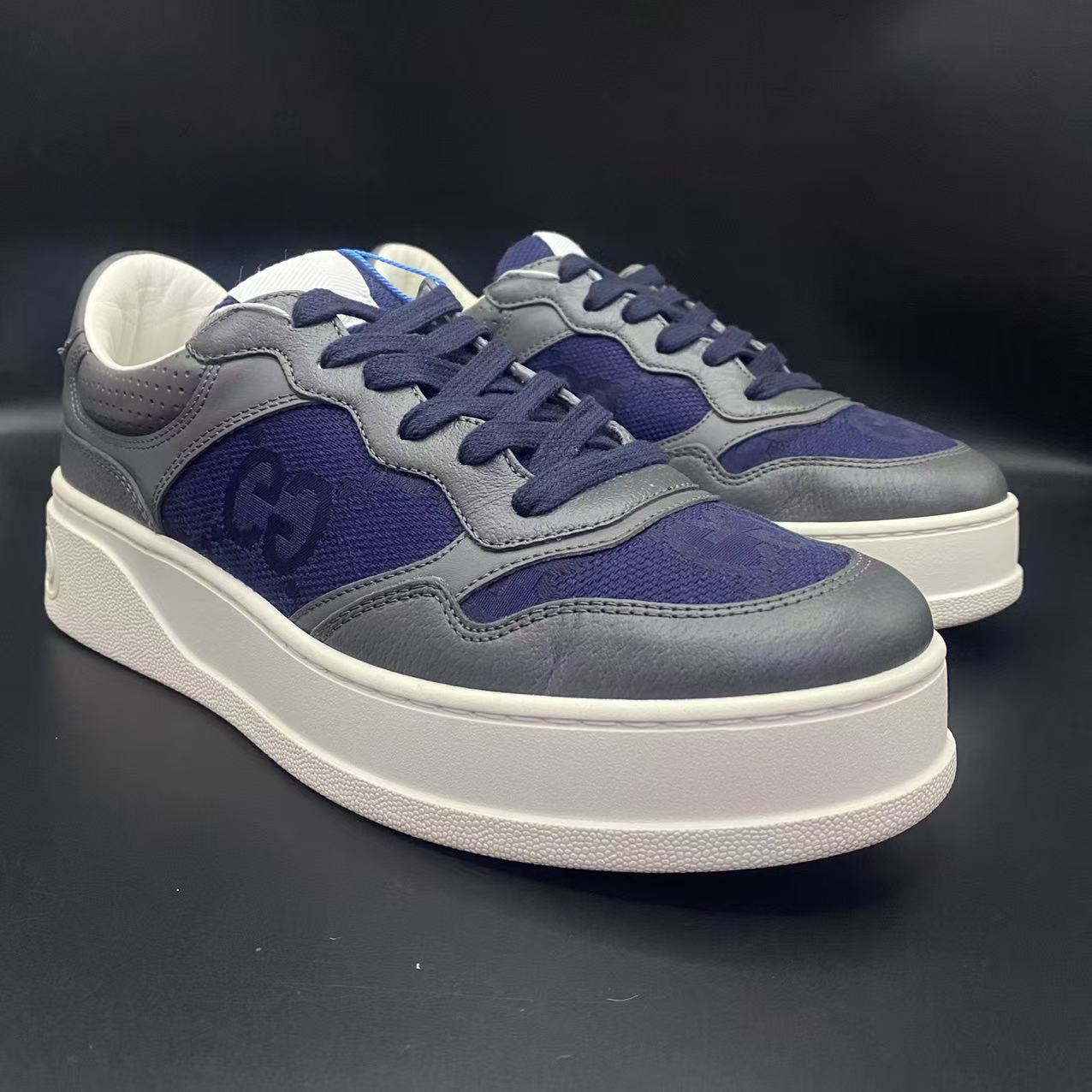 95新 GUCCI/古驰 【AO特惠】41.5欧码 男士蓝灰厚底饼干鞋aj175