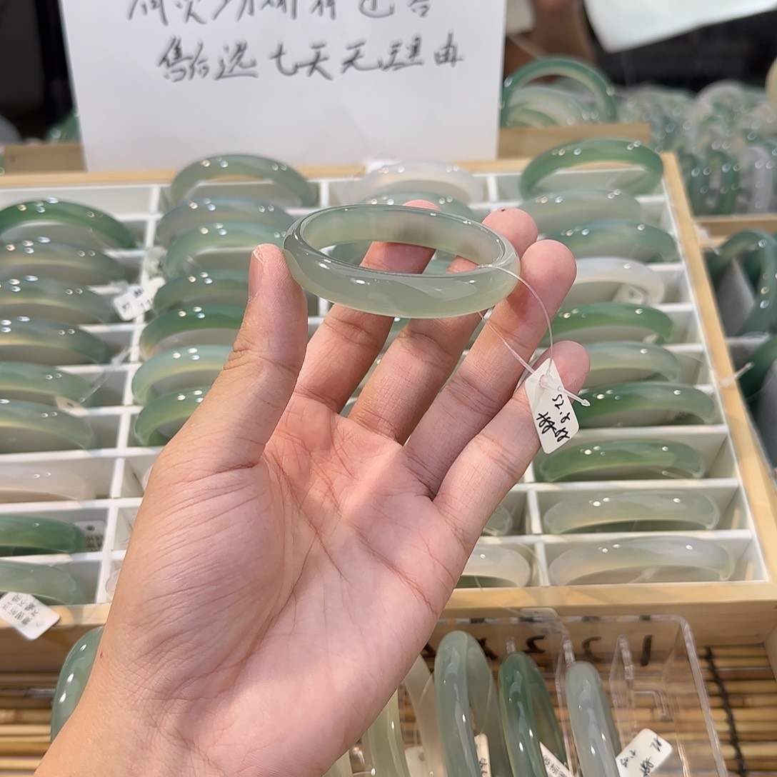 手镯玛瑙/玉髓未镶嵌圈口52.8