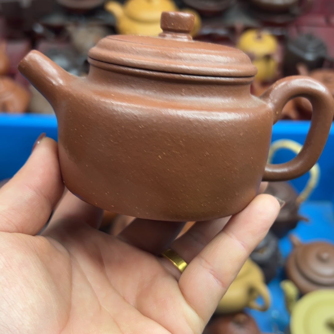 茶壶紫砂紫砂花茶的味道很