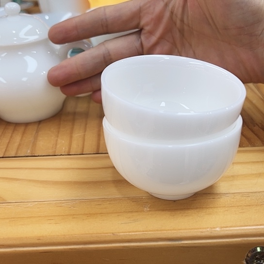 2个璞玉瓷元宝杯888888888