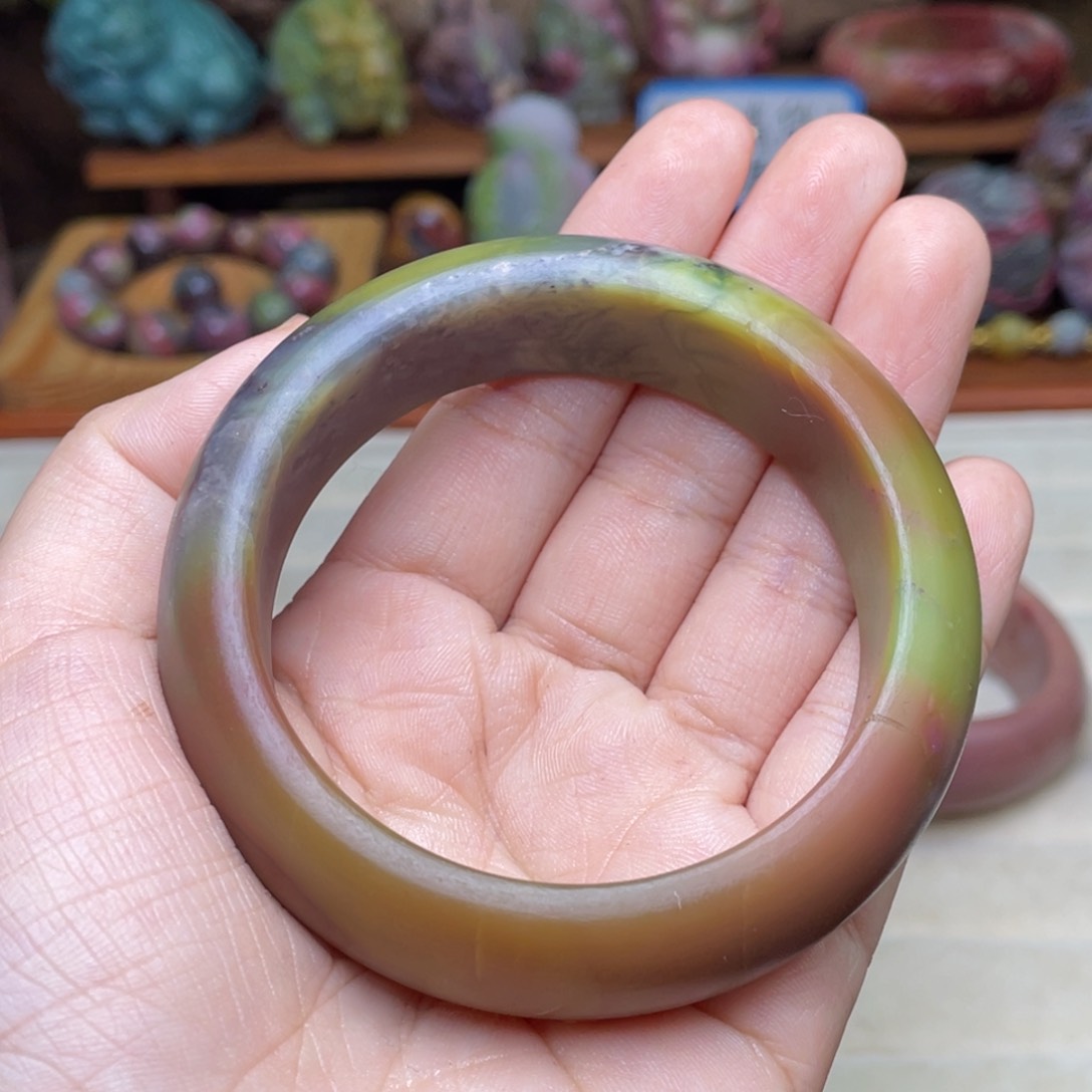 玛瑙/玉髓珠宝半成品未镶嵌?**碎盐源玛瑙