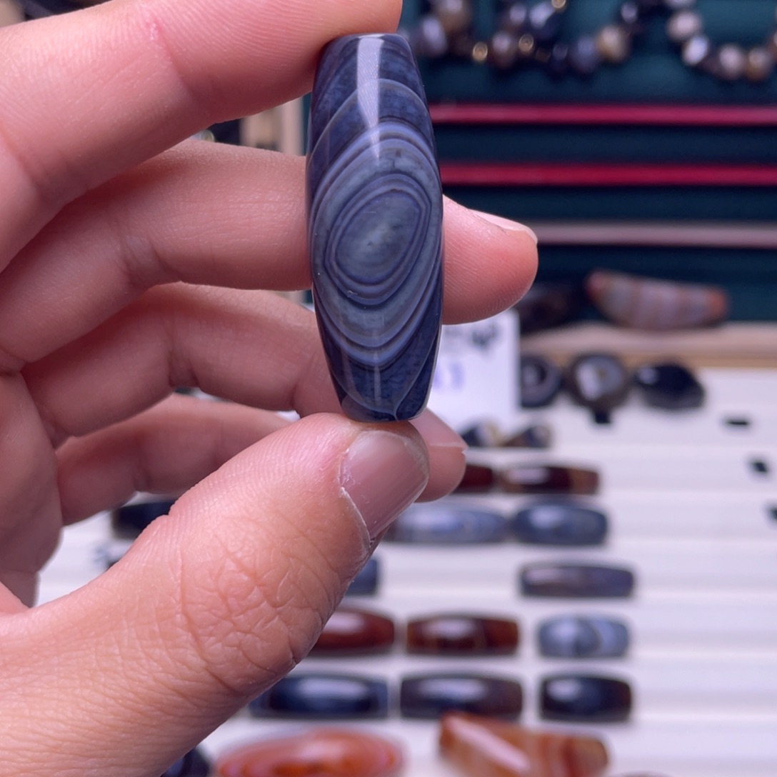 吴***）玛瑙/玉髓合金颈饰