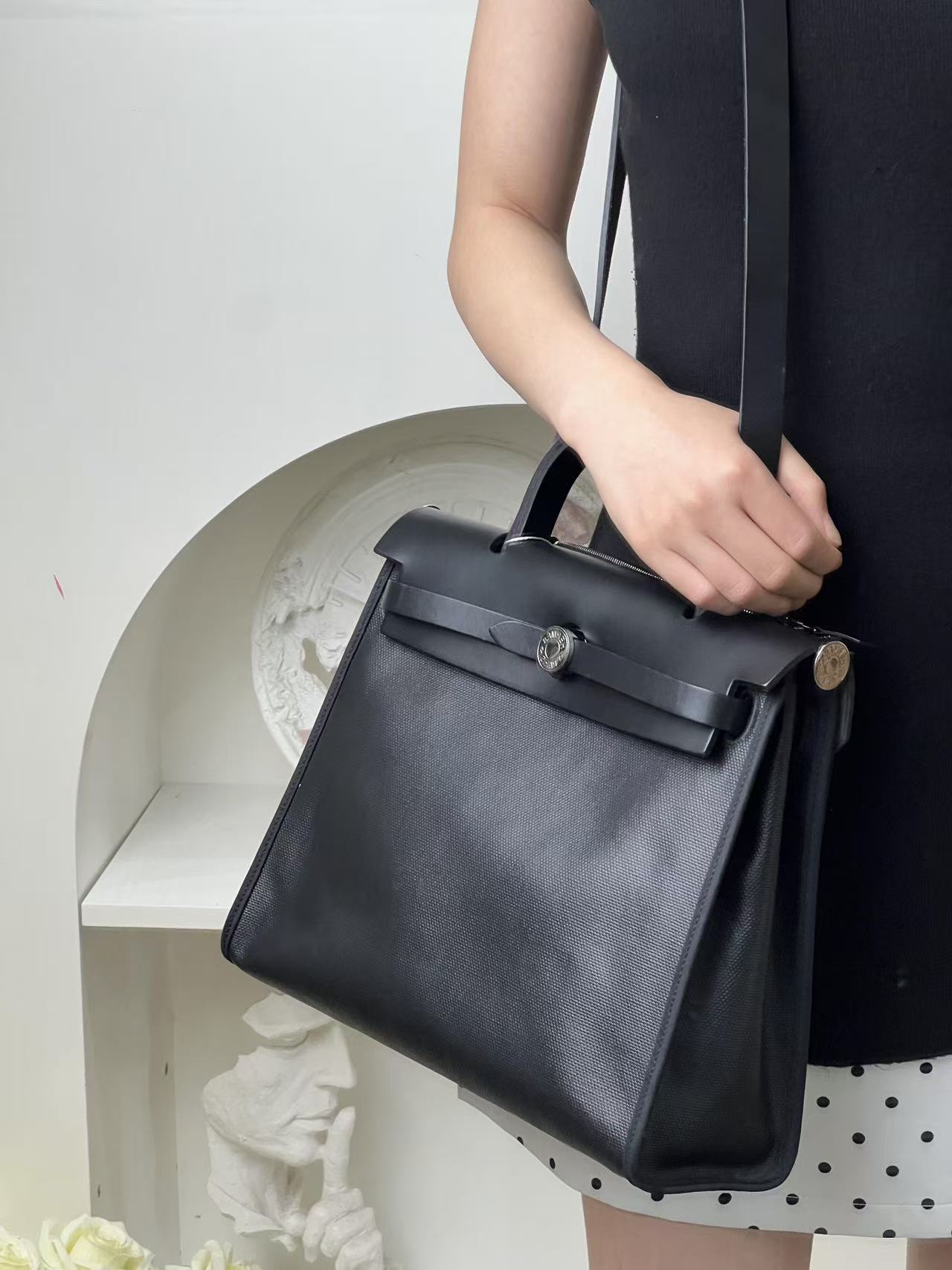 99新 Hermes/爱马仕 爱马仕herbag 31黑银防水布z刻