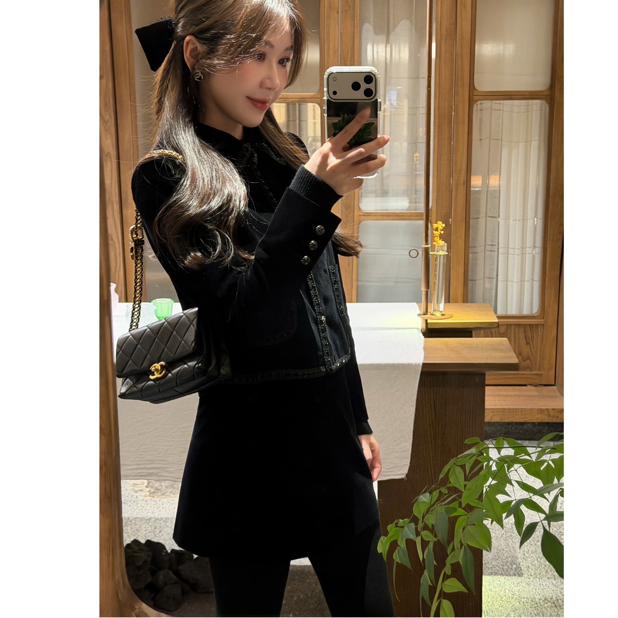 syna希娜 黑丝绒 丝绒钉珠娃娃领黑色短外套/套装