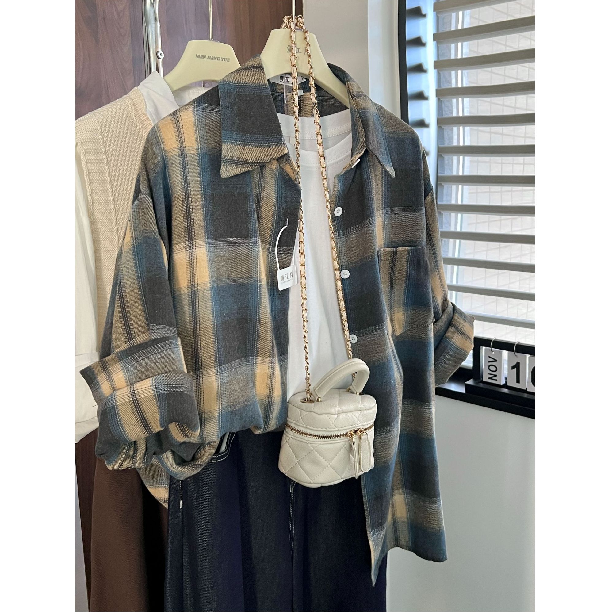 法式高级感外套年轻撞色灰蓝格子衬衫女宽松长袖衬衣外搭开衫上衣