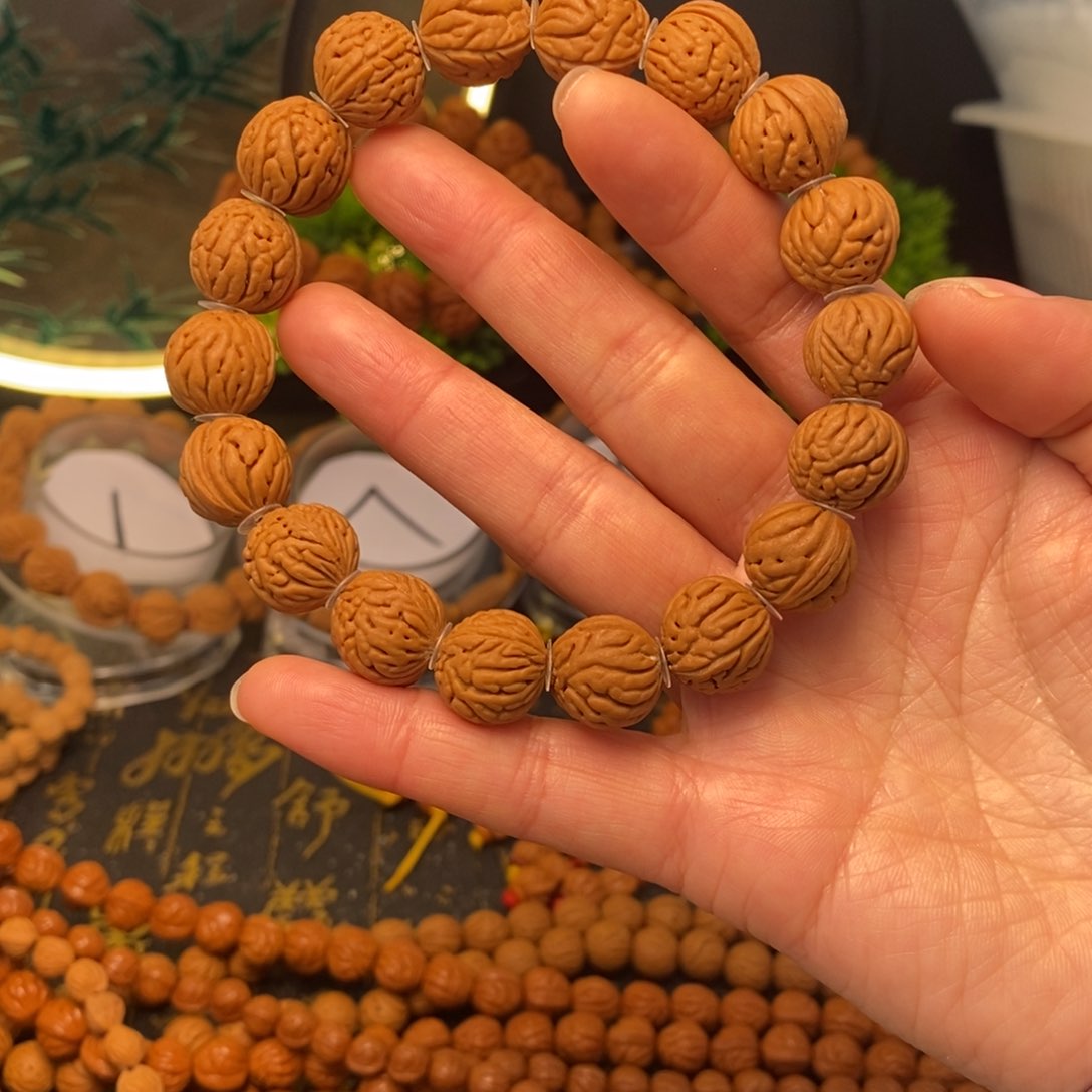 【闪购商品】手串桃核枫*?