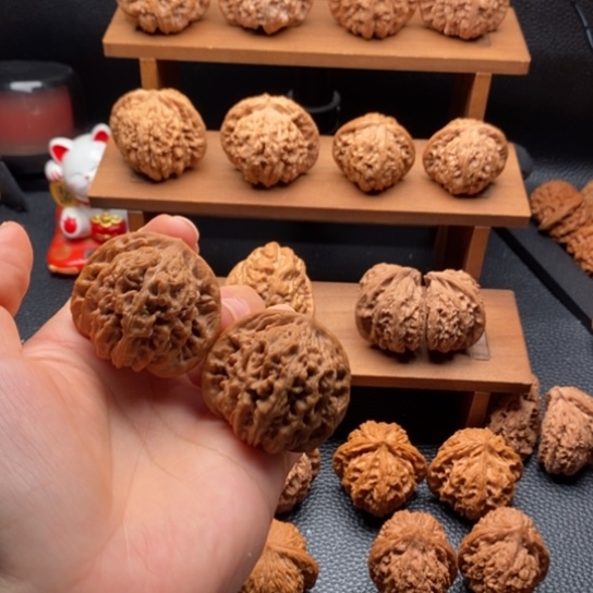 文玩核桃吊坠四座楼42微修尖